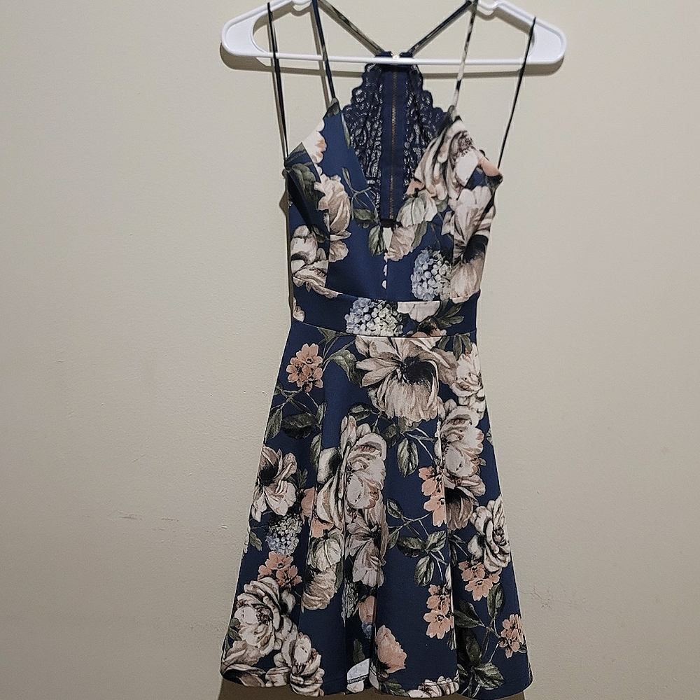 Windsor Navy Blue Floral Skater Dress with Lace Back Size Small